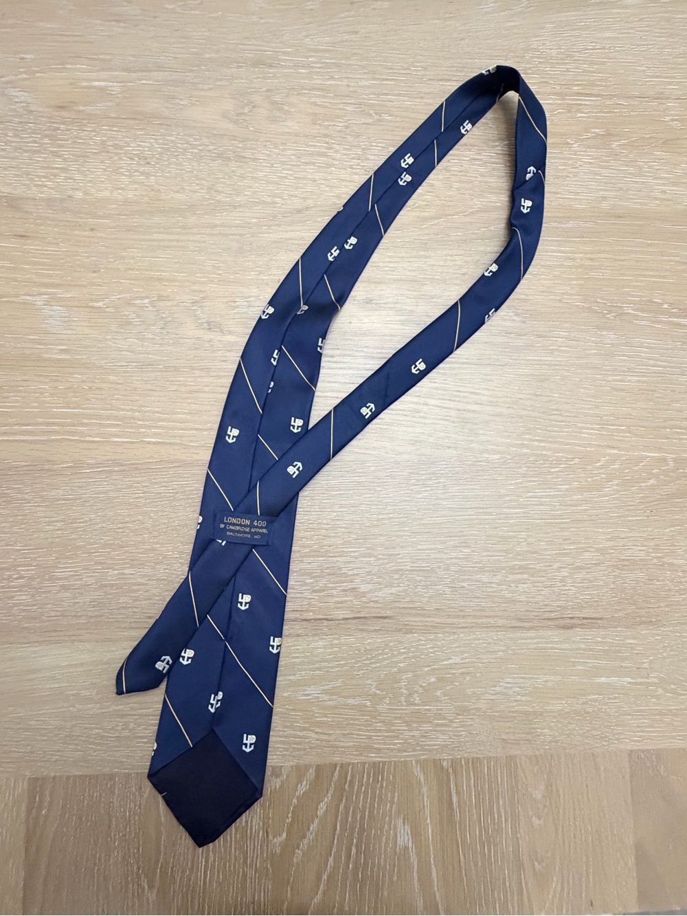 Vintage Classic Navy Crest Stripe Tie with Gold Accents - Picture 6 of 6